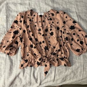 sienna sky blouse / pink with black floral design / size small